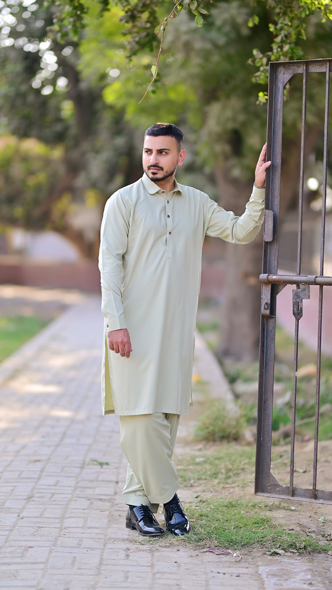 Premium Stitched Suit - Pistachio Green Collar